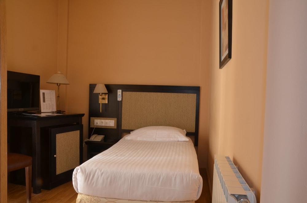 Hotel Spa Acevi Val D'Aran В'єлья Екстер'єр фото